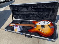 2025 Rickenbacker 330