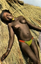 Ragazza africana nuda -
