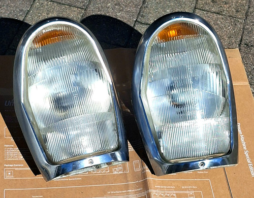 Faro proiettore anteriore