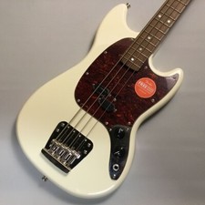 Basso Mustang Squier by Fender Classic Vibe anni 60 bianco olimpico con borsa gig