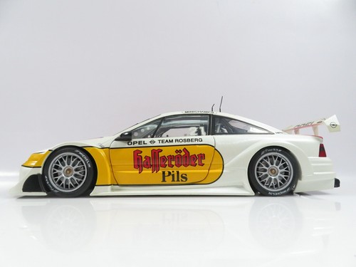 Modellino opel calibra - ut,