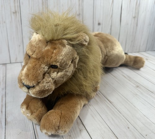 Grande leone sdraiato - leone,