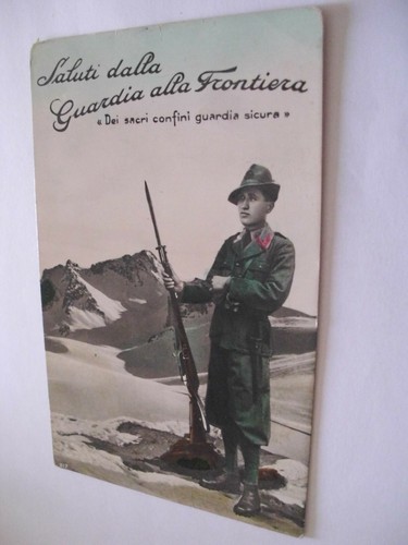 Militari saluti dalla guardia