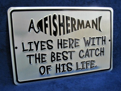 Fisherman lives here us - lives, -*us