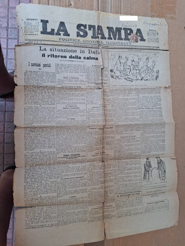 Giornale stampa napoli - la,