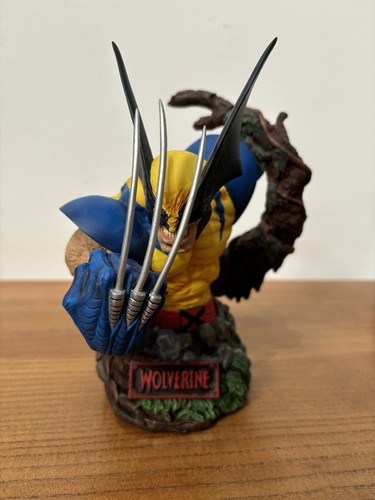 Marvel wolverine six inch bust - six,