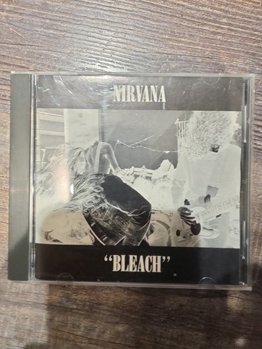Nirvana bleach sub pop - •, •