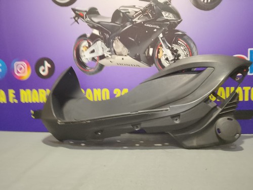 Pedana poggiapiedi piaggio - sx,