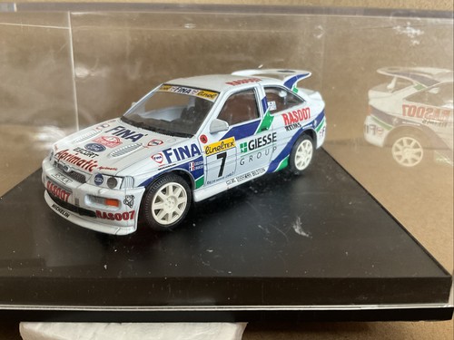 Diecast ford escort r - 1:43,