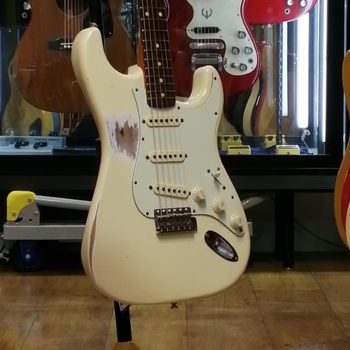 Fender mexico road - fender, worn