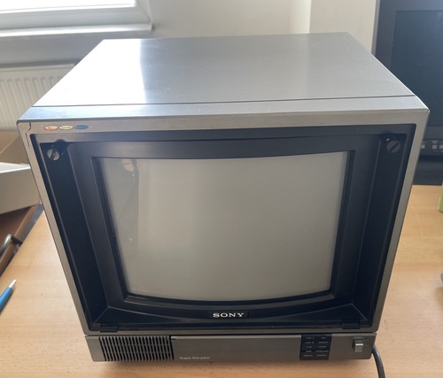 Sony pvm 1371qe monitor crt - sony, pvm-1371qe