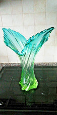 VASO A TORCIGLIONE IN VETRO DI