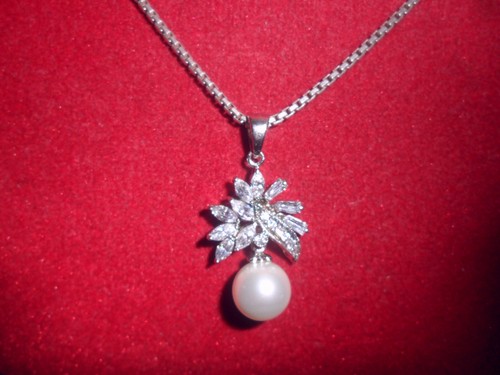 Collana con ciondolo - collana, in