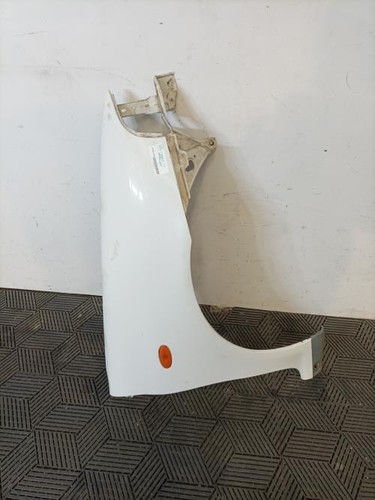 Parafango anteriore destro