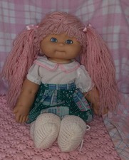 BAMBOLA CAMILLA CON IL