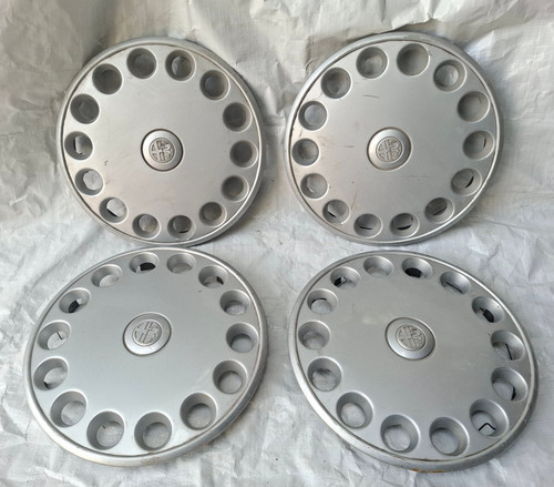 Coppe borchie ruota alfa - coppe,