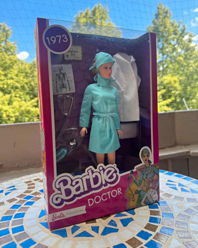 Mattel barbie signature doctor - mattel,