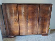 Armadio, cassettone e coppia comodini anni 40 stile Chippendale.