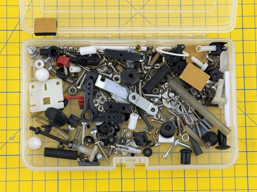 Assortimento minuterie varie