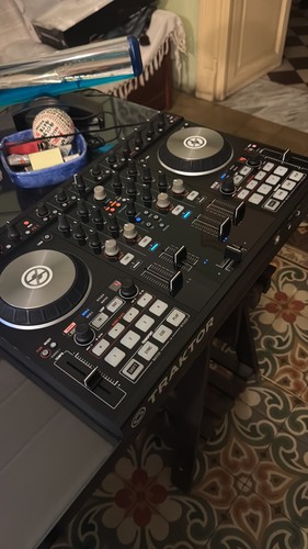 Native instruments traktor - instruments,