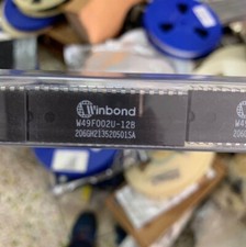 1pcs winbond dip 32 - 1pcs,
