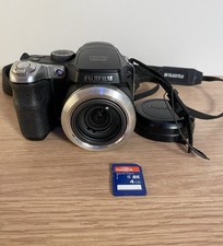 Fujifilm FinePix S8000fd 8,0 megapixel fotocamera digitale bridge zoom 18x e scheda SD da 4 GB