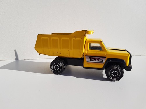 Véhicule miniature tonka - véhicule,
