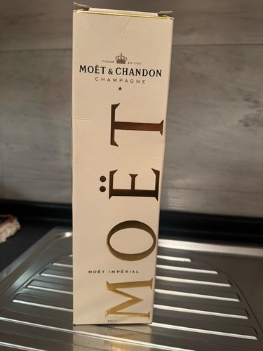 Moet chandon imperial - &,