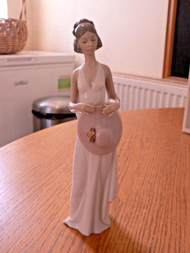 Lovely boxed lladro 5597 - boxed,
