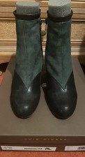 Stivaletti nuovi con scatola Chie Mihara 'Ucane' verde scuro scamosciati iridescenti UK 6/EU 39 £ 350