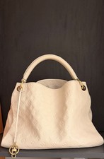 Louis Vuitton Artsy Handbag