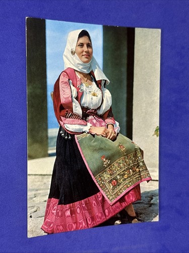 Costumi sardi nuoro antico - nuoro,