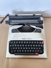 Vintage Olivetti Lettera 12