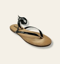 Sandali alla schiava con lacci