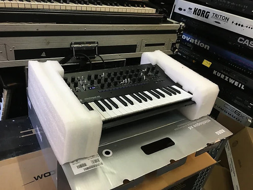 Korg minilogue - minilogue, xd
