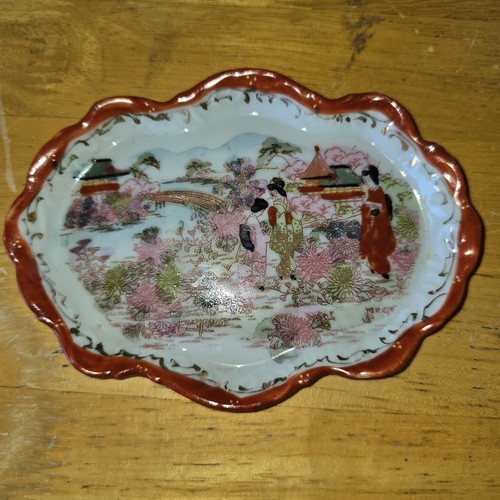 Ova 5 japanese geishas - 4",