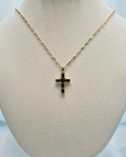 Elegante ciondolo croce