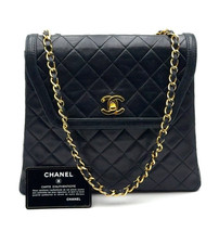 Borsa a tracolla Chanel Matelassé vintage nera ha hardware dorato