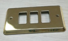 ELETTRICITA'  PLACCA COPRI INTERRUTTORE IN OTTONE LUCIDO 3 POSTI