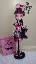 Monster high doll - monster, draculaura