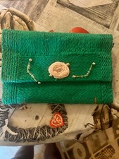 pochette borsa verde a mano