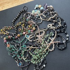 Collane e bracciali bigiotteria vintage. 