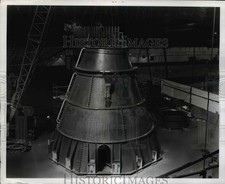 1960 Press Photo Support