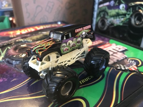 Hot wheels monster jam - hot, truck