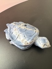 Blue coral turtle carving - coral,
