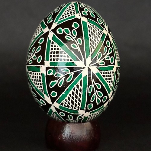 Vero pysanky ucraino - pysanky, pollo