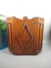 antica credenza angolare