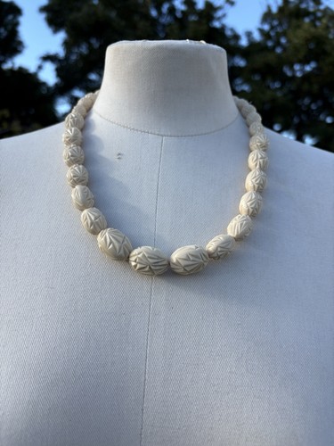 Collana vintage intagliata - collana,