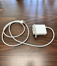 Apple Macbook Air E131881 Adattatore Caricatore Alimentazione 100-240V OutPut 16.5V 3.65A Max