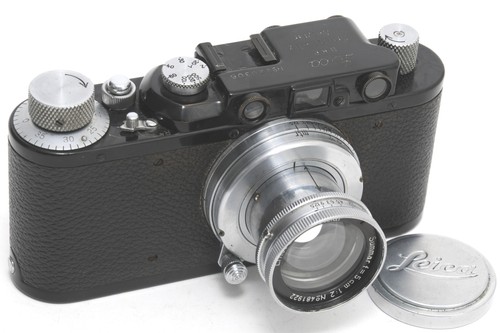 Leica nera con - ii, mobili